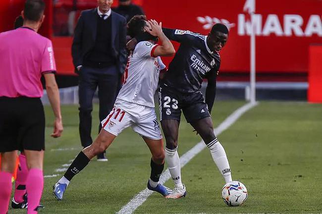 Vinicius luo voiton Real Madridille